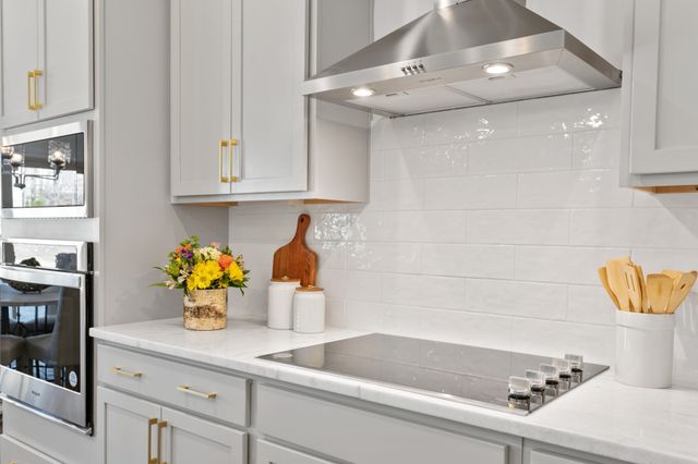 1104 Riverview Run, Madison, TN 37115