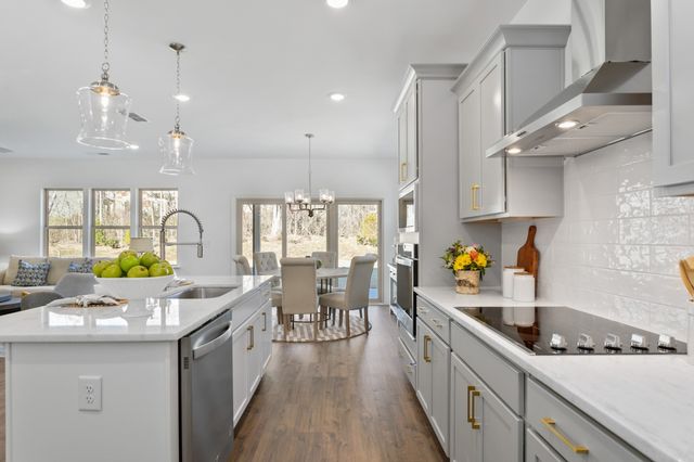 1104 Riverview Run, Madison, TN 37115