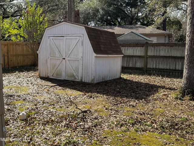 235 Pimlico Place, Jackson, MS 39211