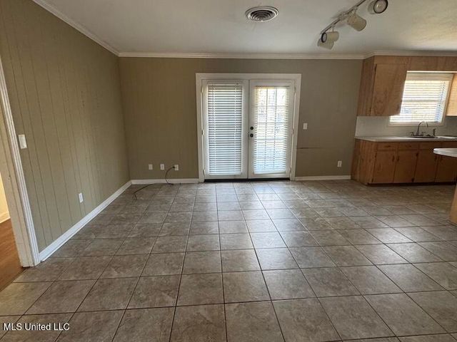 235 Pimlico Place, Jackson, MS 39211