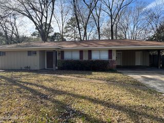 235 Pimlico Place, Jackson, MS 39211