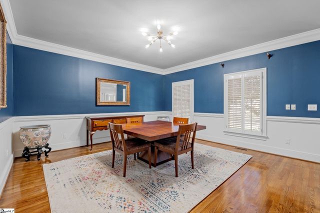 25 Club Forest Lane, Greenville, SC 29605