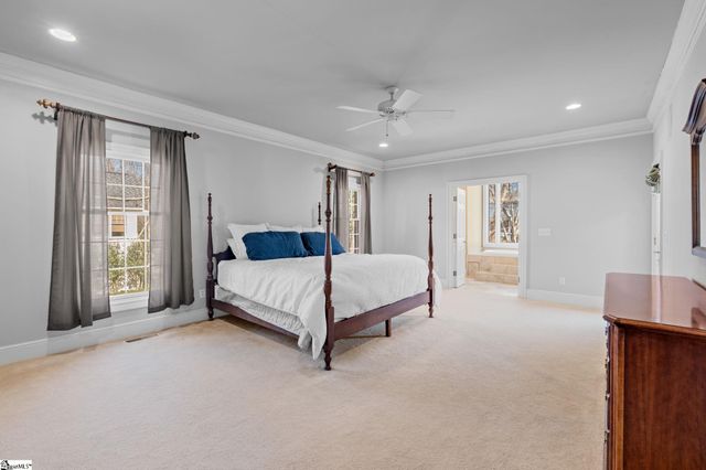 25 Club Forest Lane, Greenville, SC 29605