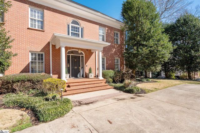 25 Club Forest Lane, Greenville, SC 29605