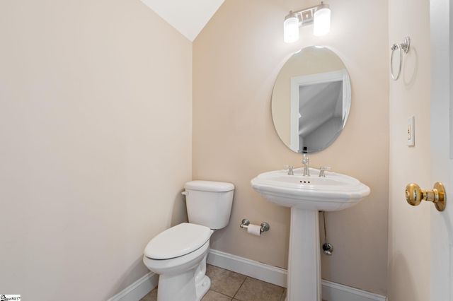 25 Club Forest Lane, Greenville, SC 29605