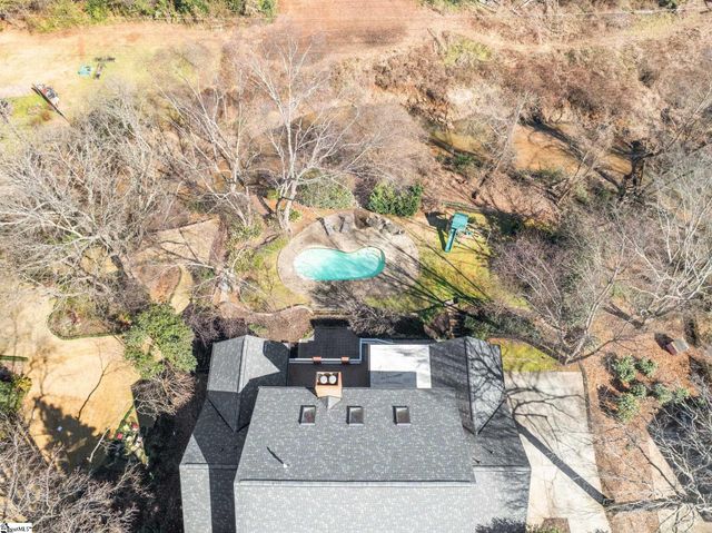 25 Club Forest Lane, Greenville, SC 29605