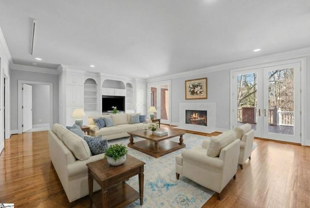 25 Club Forest Lane, Greenville, SC 29605