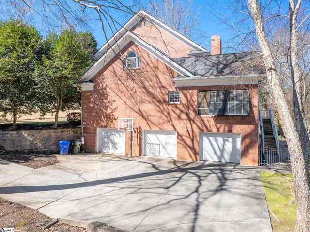 25 Club Forest Lane, Greenville, SC 29605