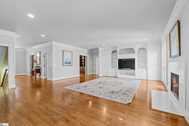 25 Club Forest Lane, Greenville, SC 29605