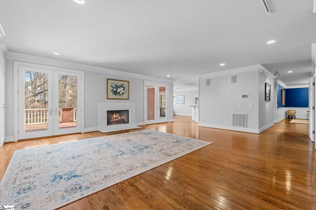 25 Club Forest Lane, Greenville, SC 29605