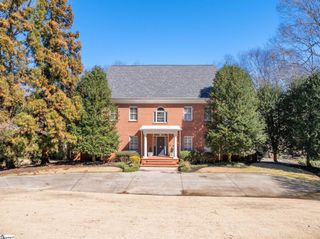 25 Club Forest Lane, Greenville, SC 29605