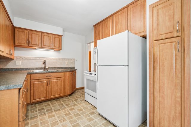2849 13th Avenue SE, Cedar Rapids, IA 52403