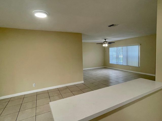 1160 SW 69th Ave, Plantation, FL 33317