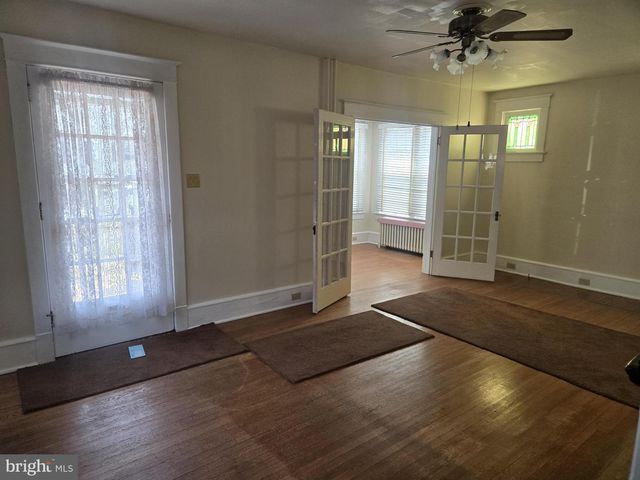 1900 3RD AVE, Pottsville, PA 17901