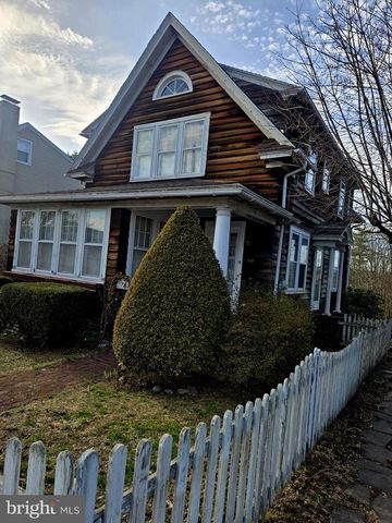 1900 3RD AVE, Pottsville, PA 17901