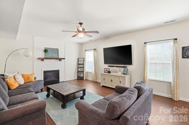 1757 Felts Parkway, Fort Mill, SC 29715