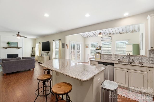 1757 Felts Parkway, Fort Mill, SC 29715