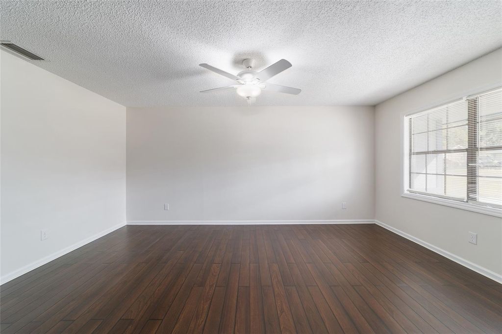 Image 14 of property listing at 2971 NE 35TH PLACE, Ocala, FL 34479