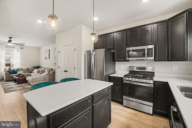 2525 DRAKE LN, Fredericksburg, VA 22408