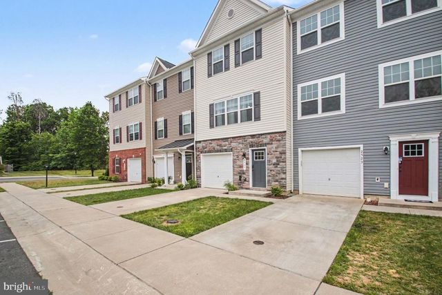2525 DRAKE LN, Fredericksburg, VA 22408