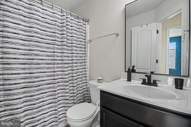 2525 DRAKE LN, Fredericksburg, VA 22408