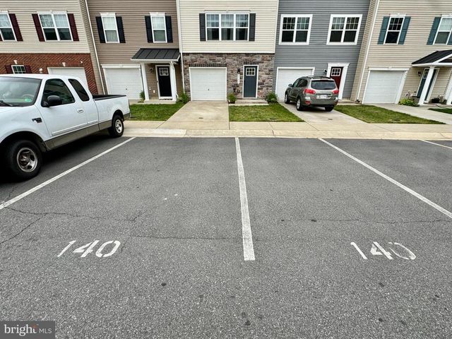 2525 DRAKE LN, Fredericksburg, VA 22408