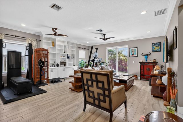 280 Reigle Avenue, Delray Beach, FL 33444