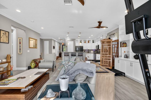 280 Reigle Avenue, Delray Beach, FL 33444