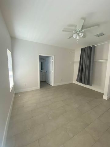 2594 NW 20TH Street B, Fort Lauderdale, FL 33311