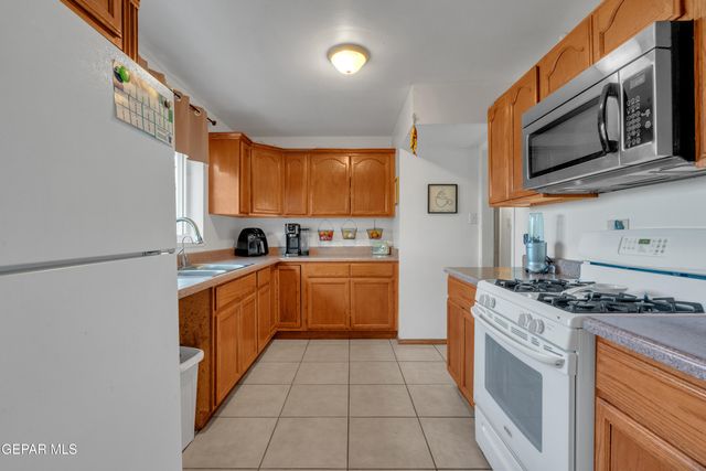 5511 RAYMOND TELLES Drive, El Paso, TX 79924