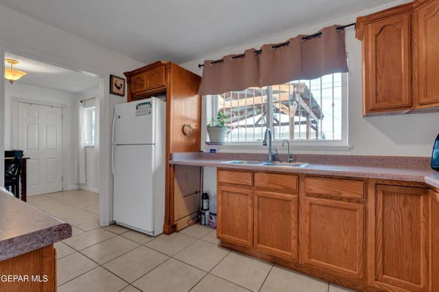 5511 RAYMOND TELLES Drive, El Paso, TX 79924