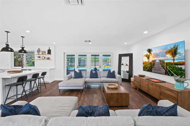 4003 Lincoln Street, Hollywood, FL 33021