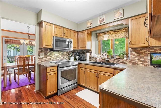 2550 Graduate Way, Holt, MI 48842