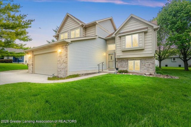 2550 Graduate Way, Holt, MI 48842