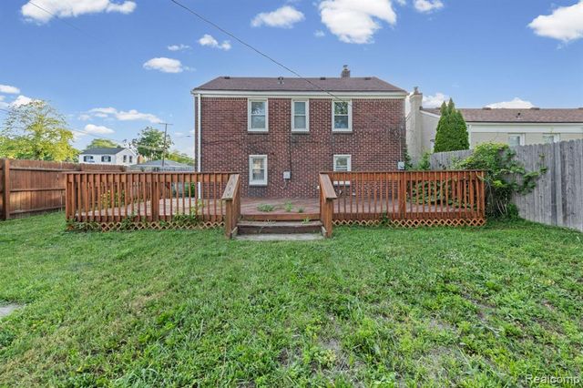 28100 Glenwood Street, Saint Clair Shores, MI 48081