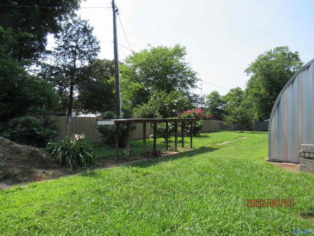 405 Main Street East, Hartselle, AL 35640