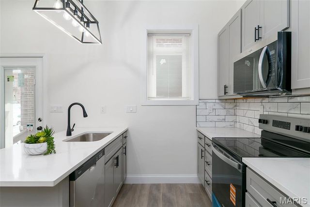 408 Fassen Street, St Louis, MO 63111