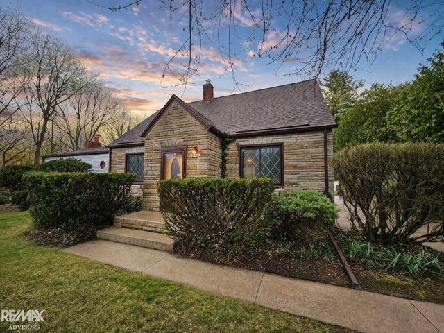 46700 Sugarbush Road, Chesterfield Twp, MI 48047