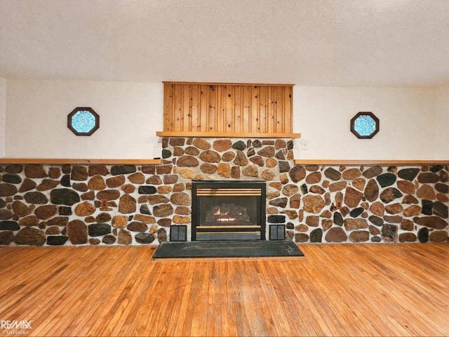 46700 Sugarbush Road, Chesterfield Twp, MI 48047