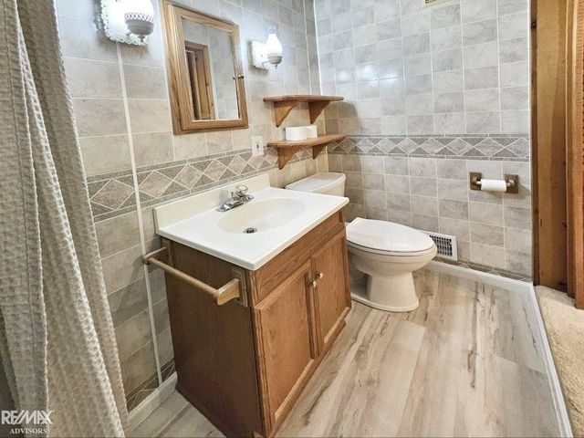 46700 Sugarbush Road, Chesterfield Twp, MI 48047
