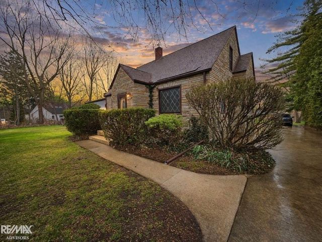 46700 Sugarbush Road, Chesterfield Twp, MI 48047