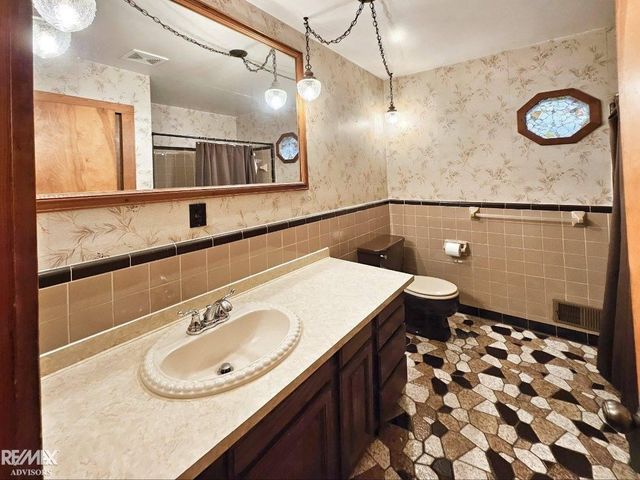 46700 Sugarbush Road, Chesterfield Twp, MI 48047