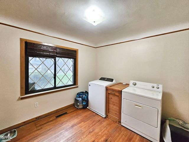 46700 Sugarbush Road, Chesterfield Twp, MI 48047