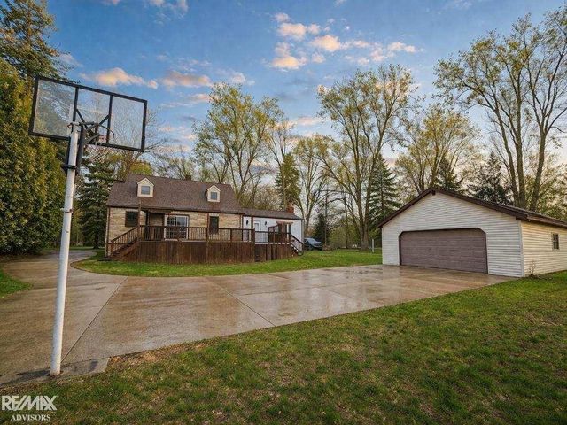 46700 Sugarbush Road, Chesterfield Twp, MI 48047