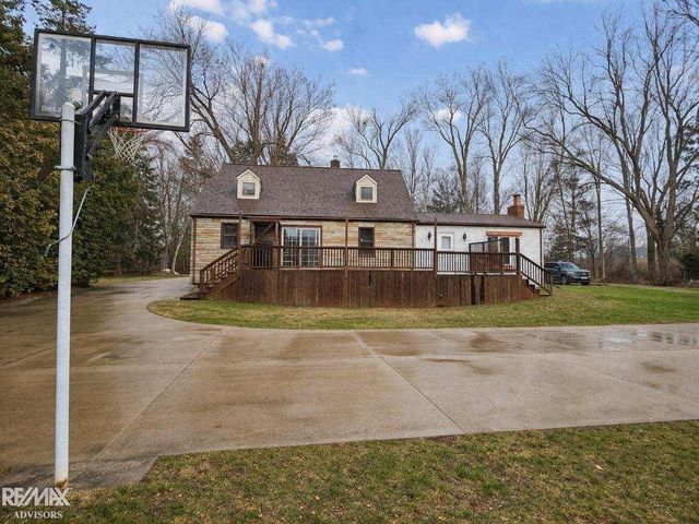 46700 Sugarbush Road, Chesterfield Twp, MI 48047