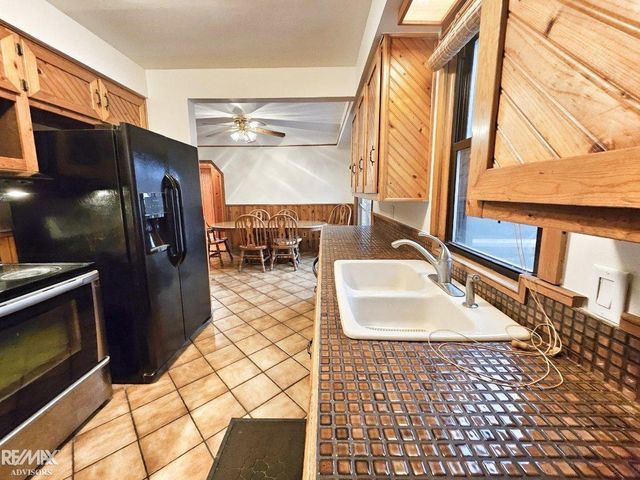 46700 Sugarbush Road, Chesterfield Twp, MI 48047