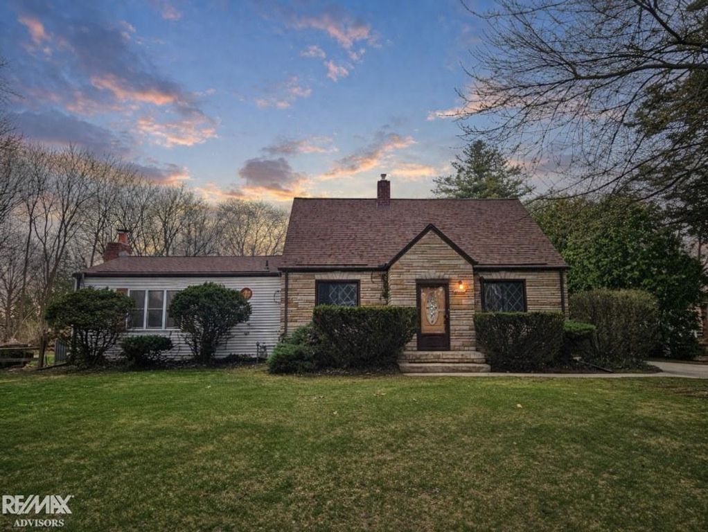 46700 Sugarbush Road, Chesterfield Twp, MI 48047