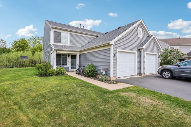 5 CRIMSON Court, Lake In The Hills, IL 60156