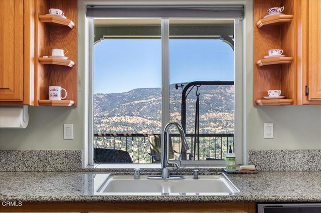 30730 Fox Ridge Court, Tehachapi, CA 93561