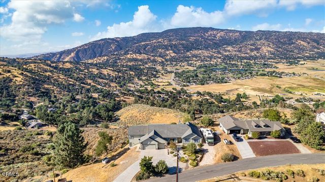 30730 Fox Ridge Court, Tehachapi, CA 93561